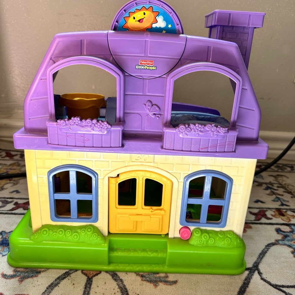 Little people happy home